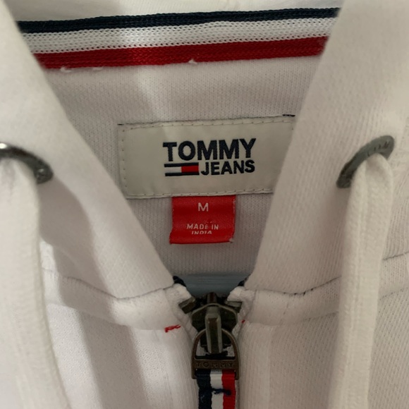 Tommy Jeans White Zip Up - Picture 4 of 4